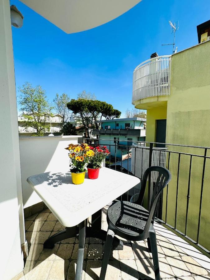 Residence Mareo Riccione Exterior foto