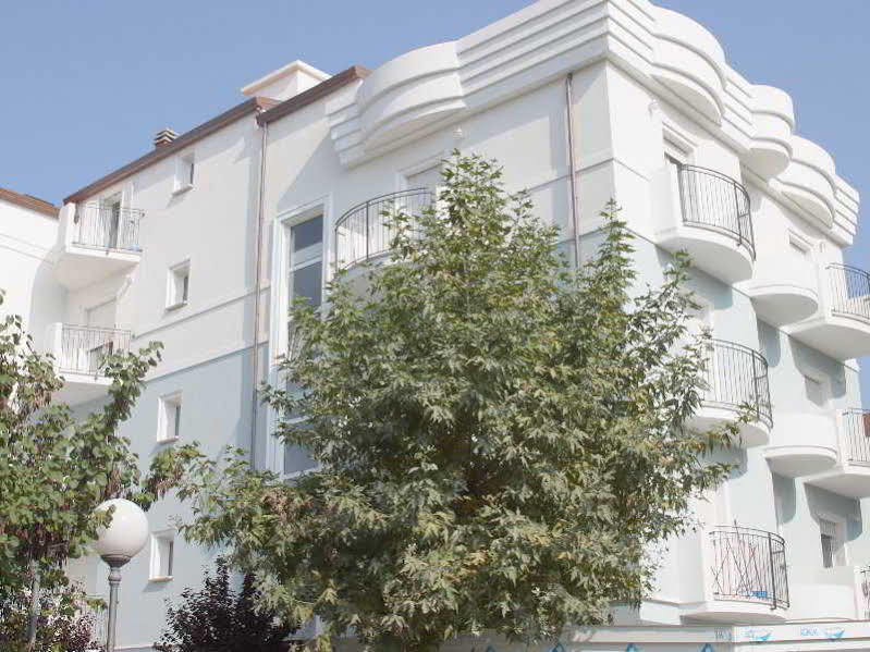 Residence Mareo Riccione Exterior foto
